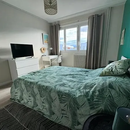 M49 Marquer T4 Au Calme Secteur Brouaz Apartamento